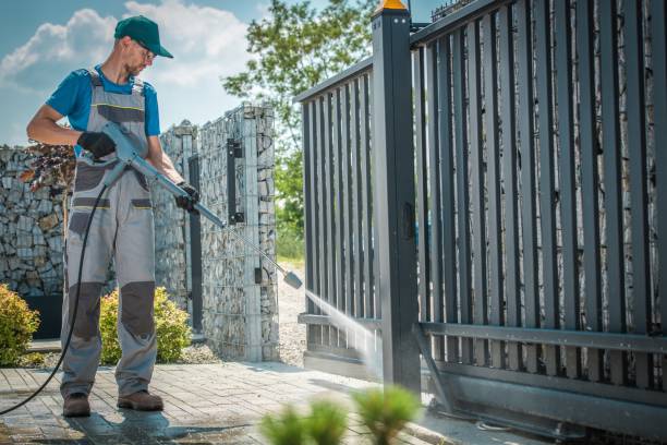 Best Parking Lot and Garage Cleaning  in Yoakum, TX